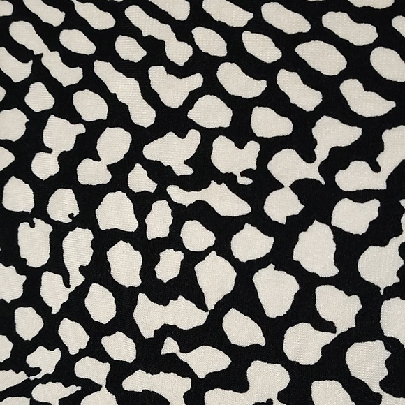 DANA BUCHMAN BLACK & WHITE ZEBRA PRINT WOMEN'S LONG SLEEVE SIZE S TUNIC BLOUSE - Picture 9 of 10